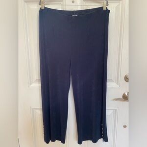 Chico's Travelers Crop Pants